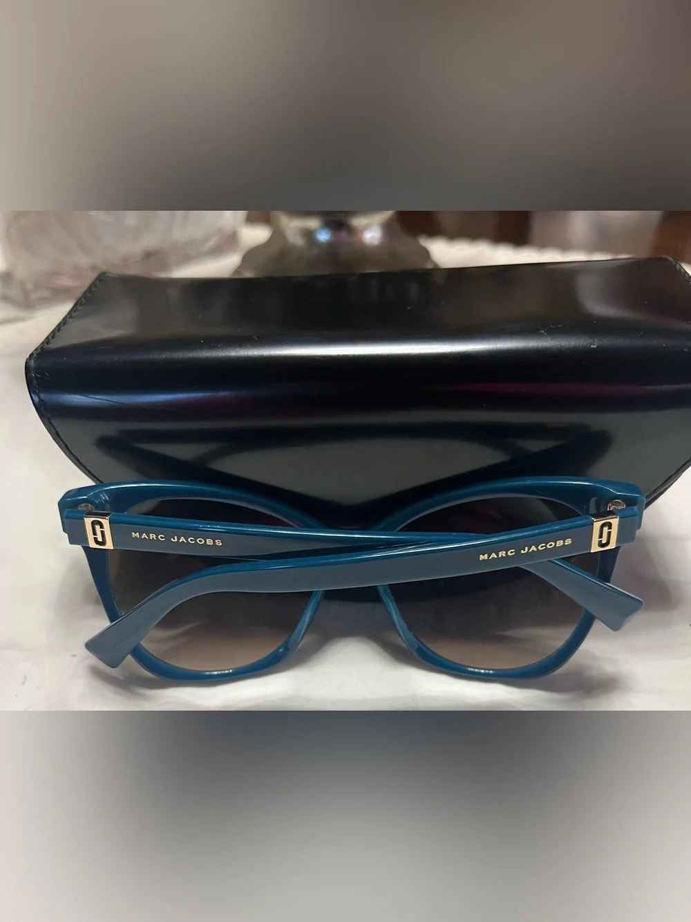 Marc Jacobs Blue Cat-Eye Sunglasses with Gradient Lenses 336/S MR8HA